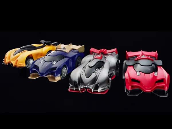 Anki Drive — четыре маленькие гоночные машины в ряд.